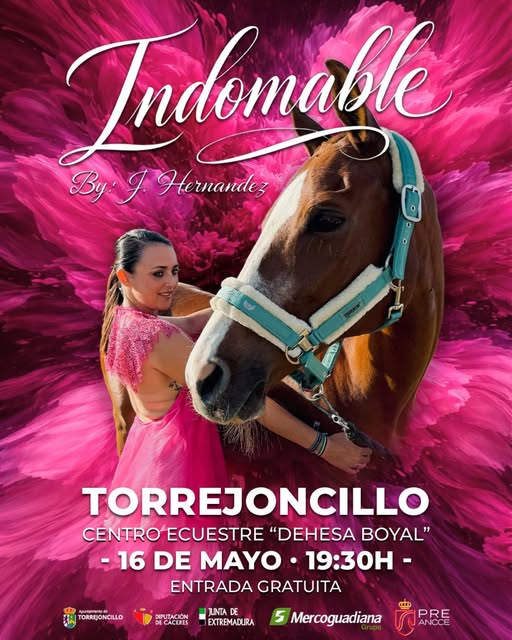 Imagen 16 de Mayo - DESFILE DE MODA “INDOMABLE” DE J. HERNANDEZ en el recinto ferial de Torrejoncillo.